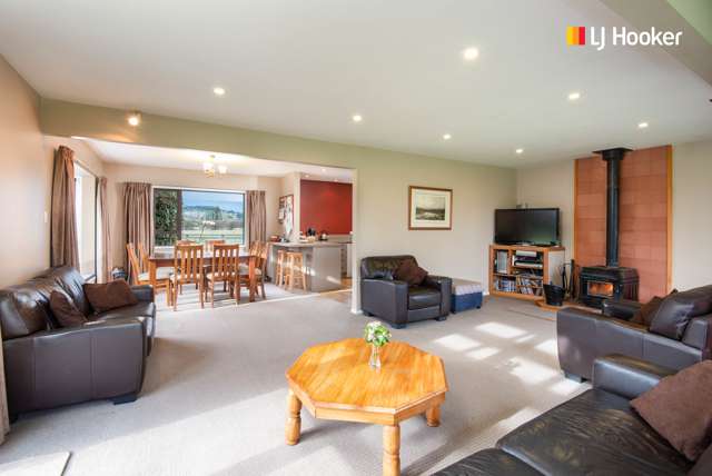 8 Rutherford Road Mosgiel_1