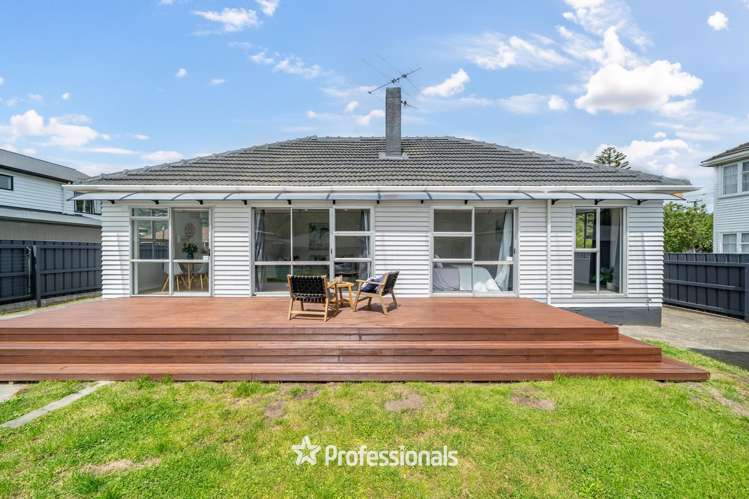 17 Molesworth Street Taita_18