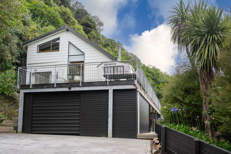 79 Tikao Bay Road Wainui_2