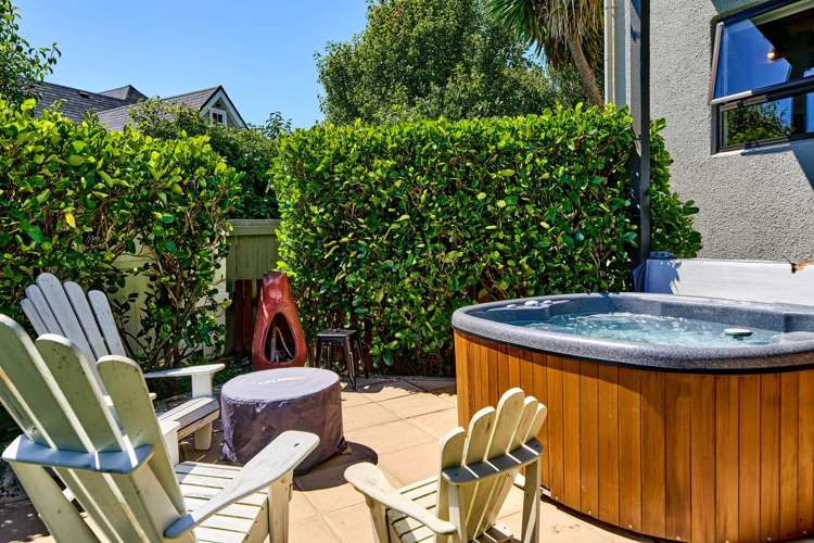 8 Cheviot Road, Lowry Bay Eastbourne_22