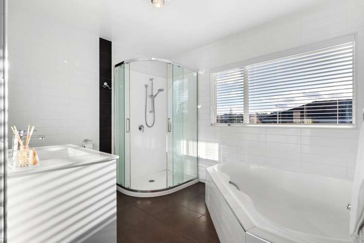 13 Newbury Place Schnapper Rock_17