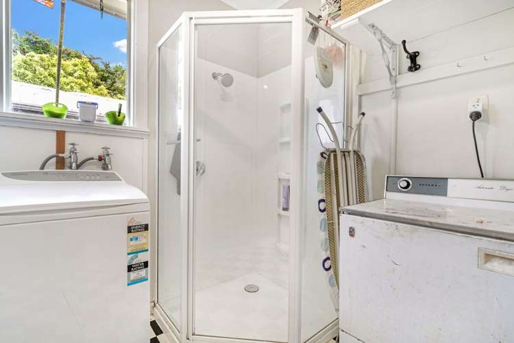 711 Blackhead Road Porangahau_18