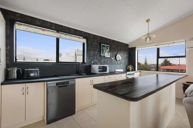 208 Centennial Avenue Thames_9