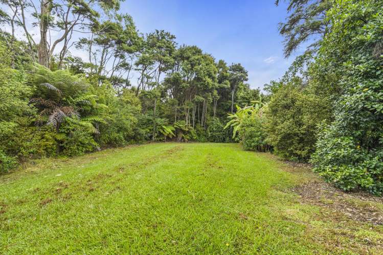 1082 Sandspit Road Sandspit_31