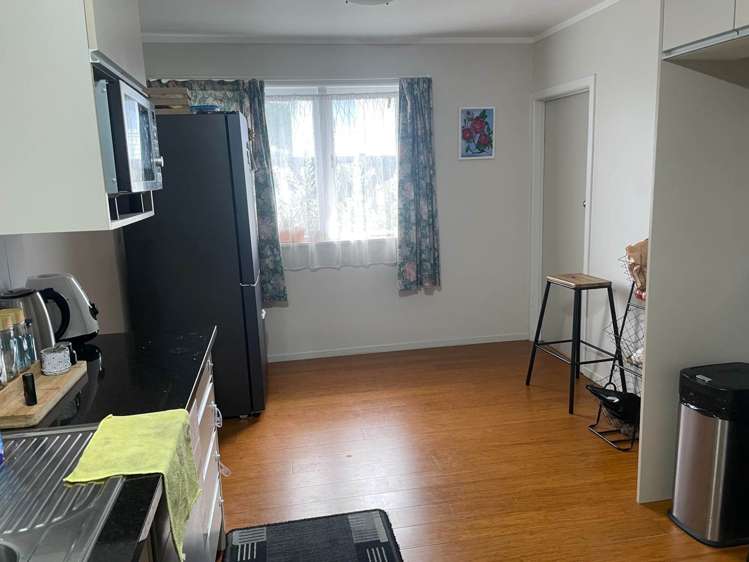 71 Commissariat Road Mount Wellington_11