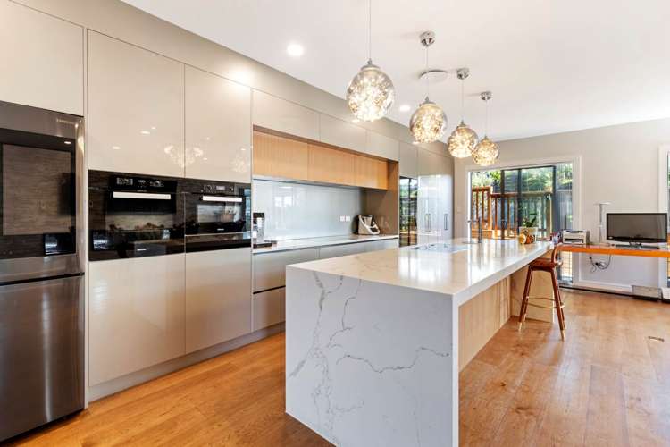 47 Fernhill Way Oteha_21