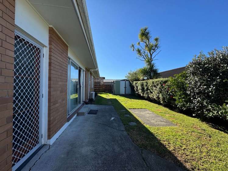 1/957A Beach Road Torbay_1