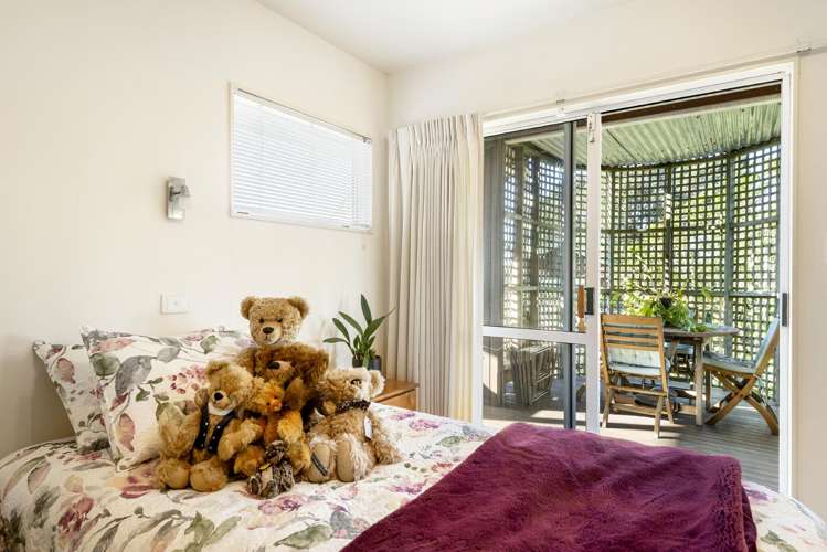 2/1 Argyle Road Browns Bay_15