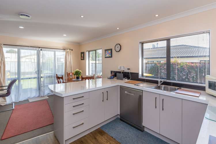 4 Belle Maison Court Levin_1