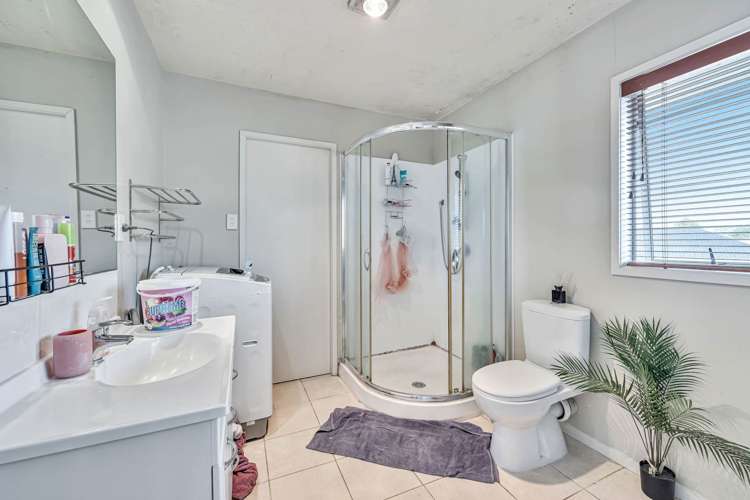 12 Pinehurst Place Wattle Downs_8