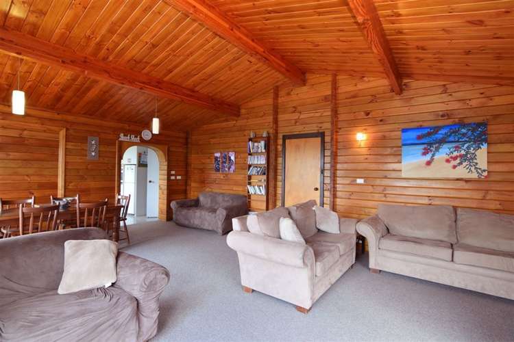 3 Pine Grove Tairua_5