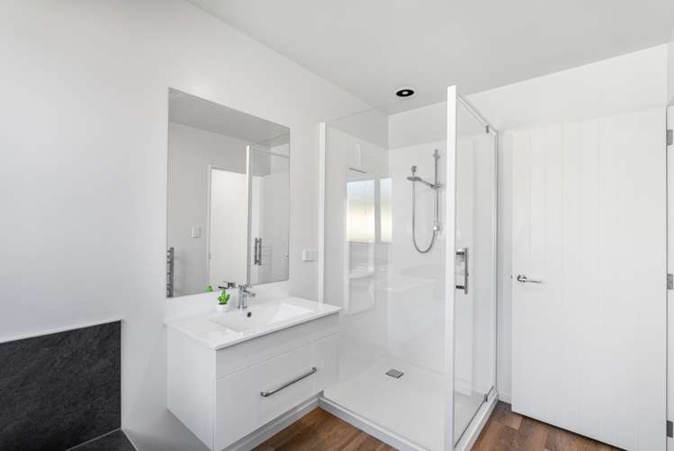 1 Youngston Lane Woolston_17
