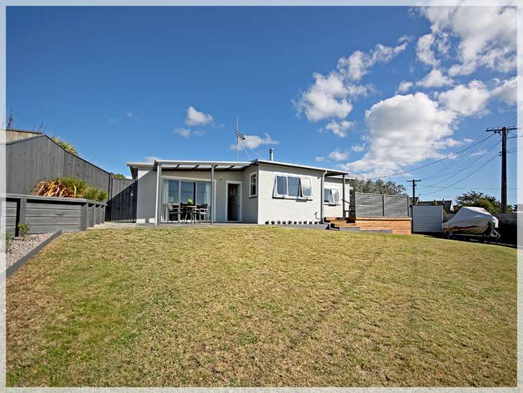 2 Watchorn Place Foxton Beach_25