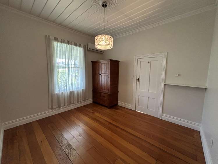 a/13 Stewart Street 11555_9