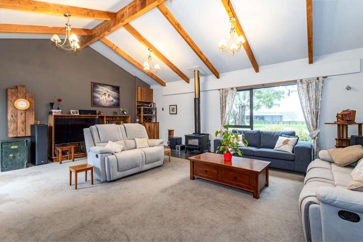 18 River Road Elgin_17