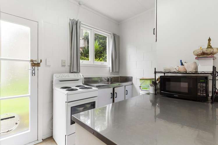 1,2 & 3/9 Paris Place Birkenhead_5