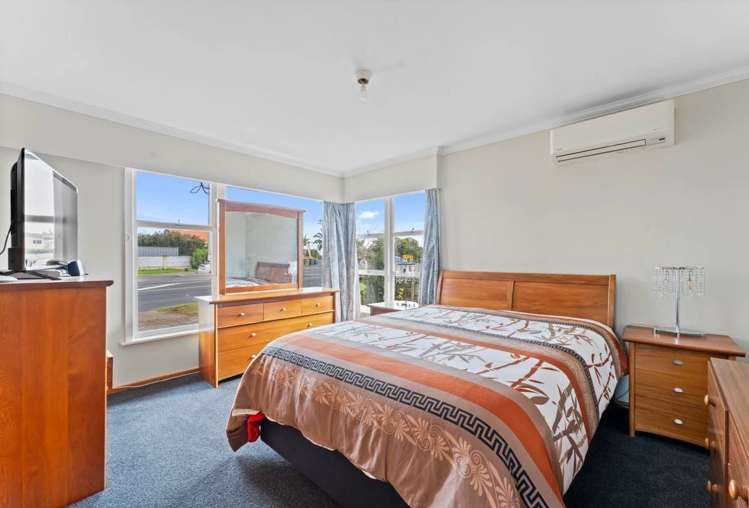4247 Great North Road Glendene_7