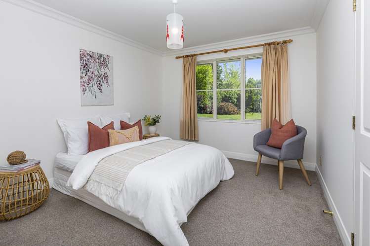 65 Glengarriff Drive Lincoln_19