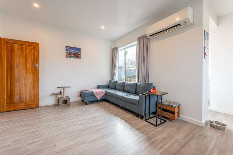 12 Livingstone Street West End_8