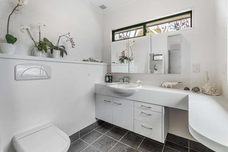 18 Huia Street Oneroa_17