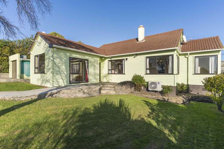 15 Dovecote Avenue_1
