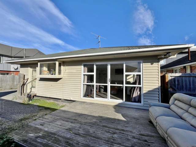 ILAM - STUDENT ACCOMODATION 2027 - 6 BEDROOMS, 2 BATHROOMS, HEATPUMP