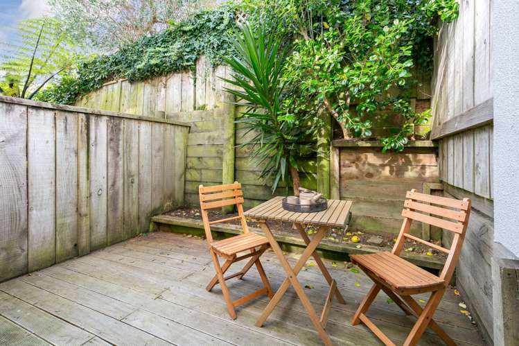 19/20 Thompson Street Mount Cook_6