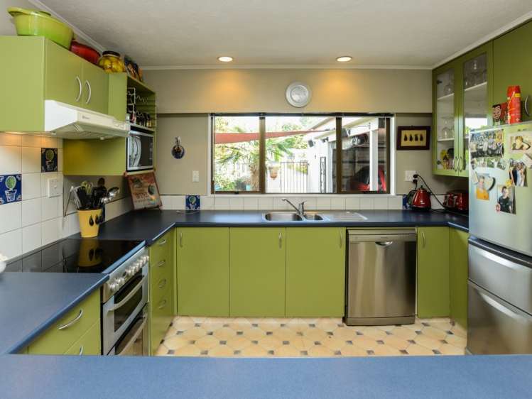 404 Hart Drive Frimley_8