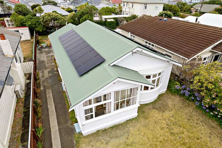 70 Endeavour Street Lyall Bay_13