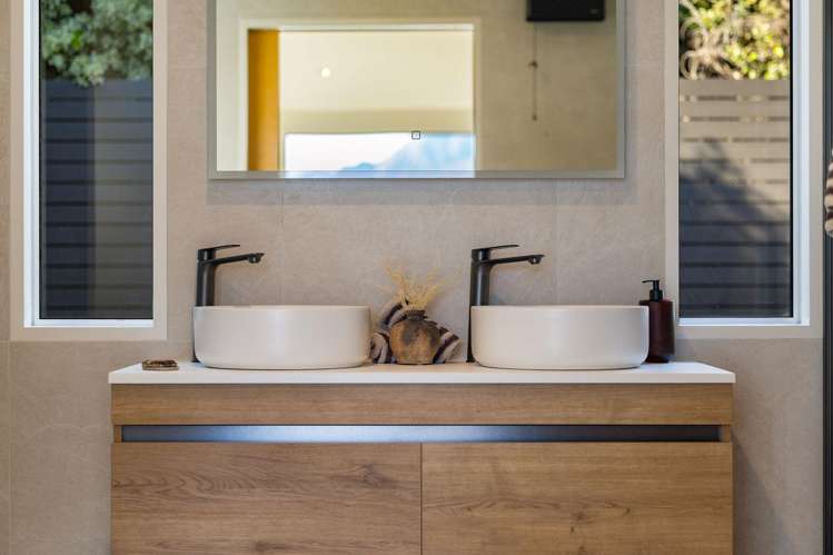 7a Galway Court Queenstown_15