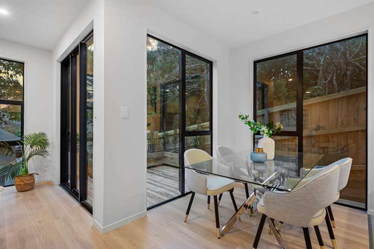 296a East Coast Road Forrest Hill_6