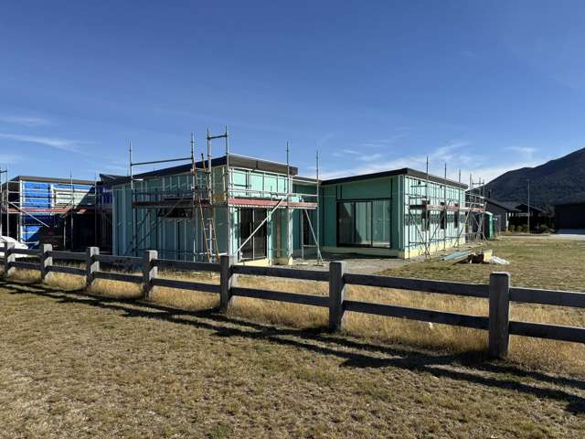 178 Burdon Loop Lake Hawea_1