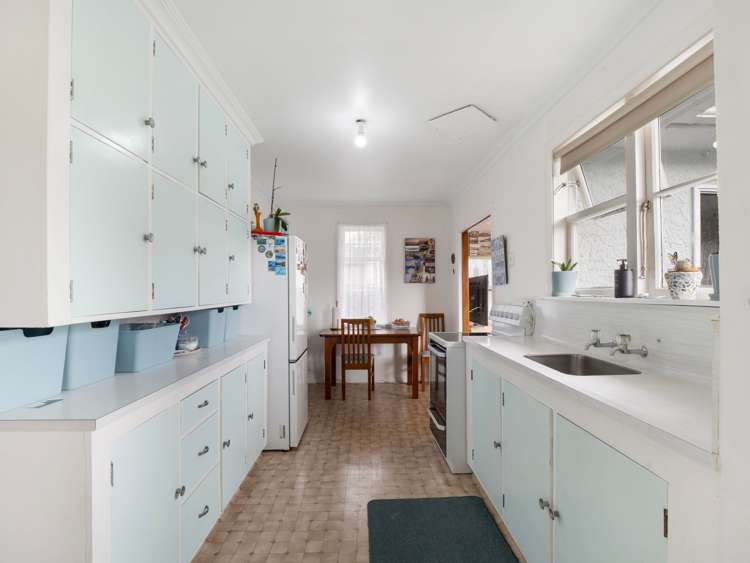 25 Vernon Avenue Takaro_15