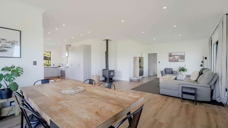 6190 South Road Rahotu_1