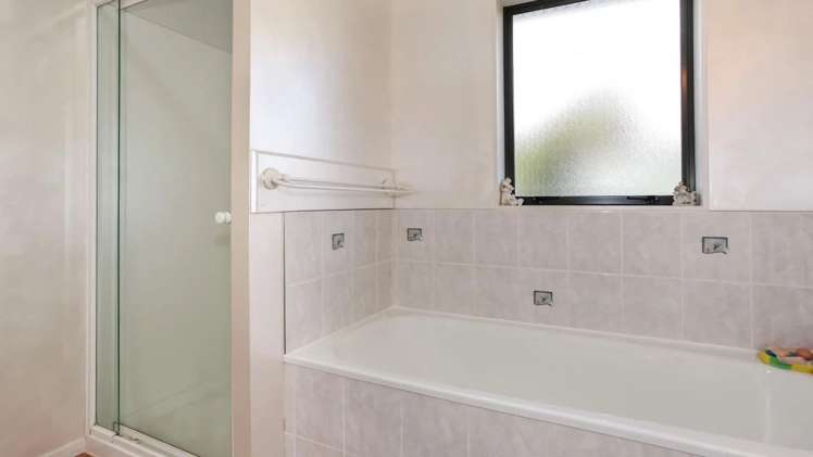 4 Emmerdale Avenue Papakura_10