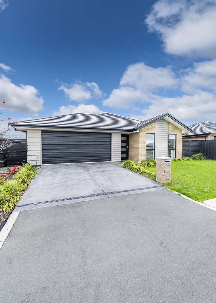 52 Longcot Drive_0