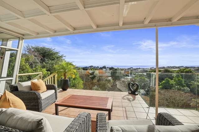 Family Home - Panoramic City and Sea Views