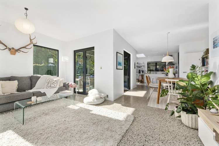 70 Pacific View Road Papamoa_12