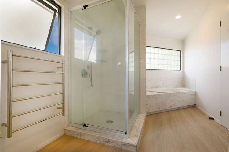 2/31 Long Bay Drive Torbay_13