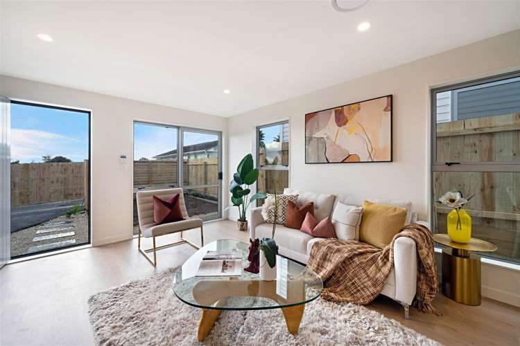 240e Whitney Street Blockhouse Bay_4