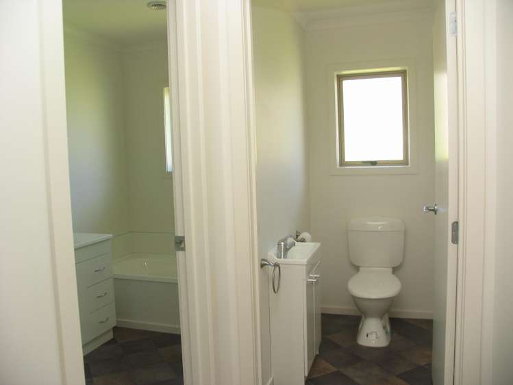 8 Hector Close Kingston_10