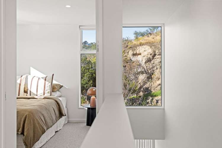 196 Main Road Redcliffs_15