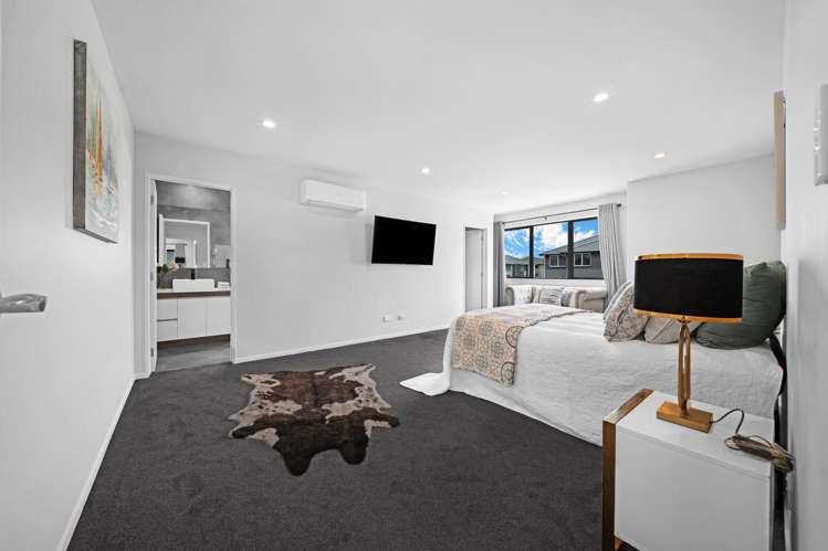 18 Horsefield Drive Flat Bush_13