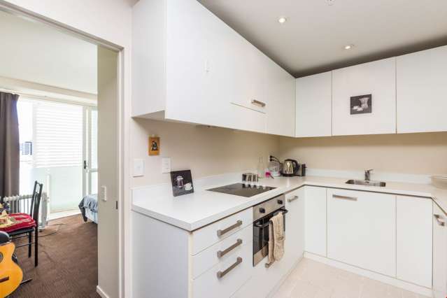 2207/10 Waterloo Quadrant Auckland Central_4