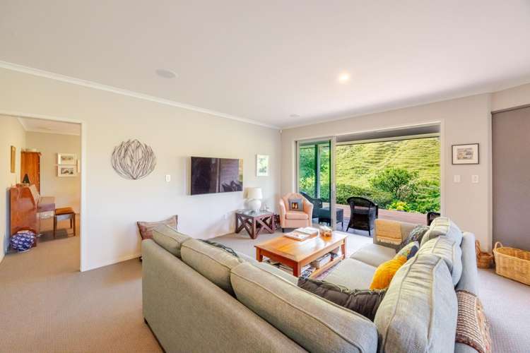 1127 Pourerere Road Omakere_10