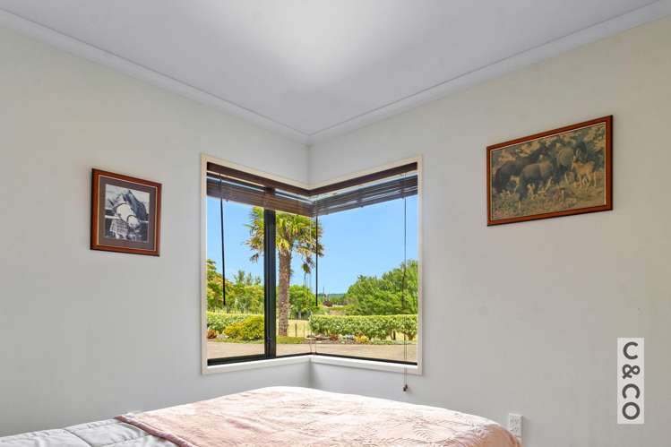 1224 State Highway 16 Waimauku_45
