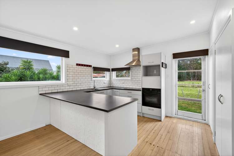 920 Park Road South Longlands_17