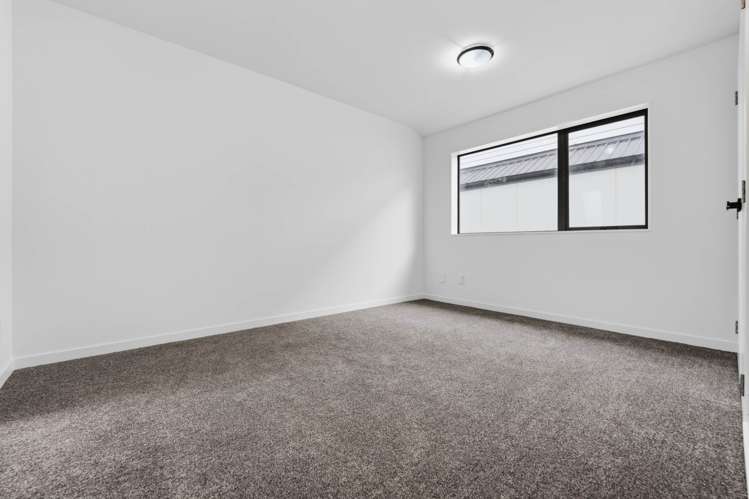 7C Holland Avenue Pt England_6