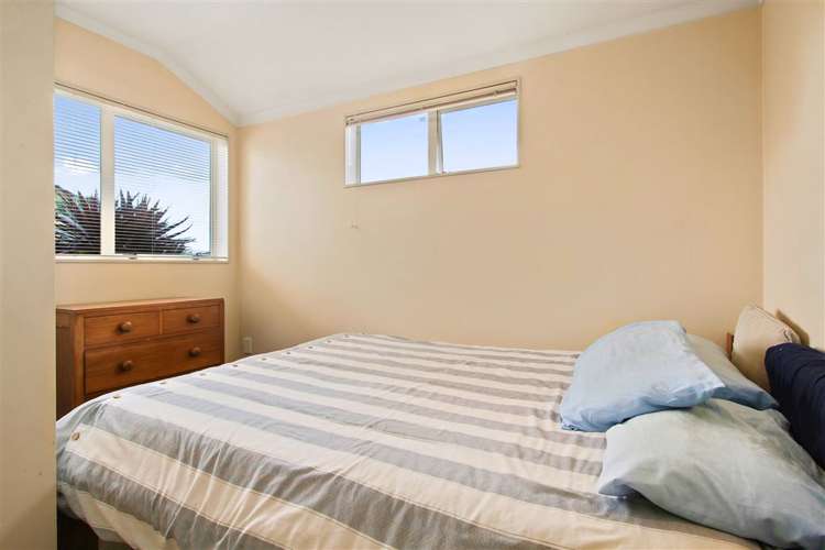 37 Basra Drive Henderson_11