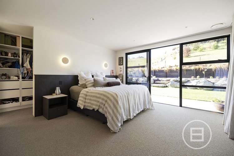 564 Aubrey Road Wanaka_11